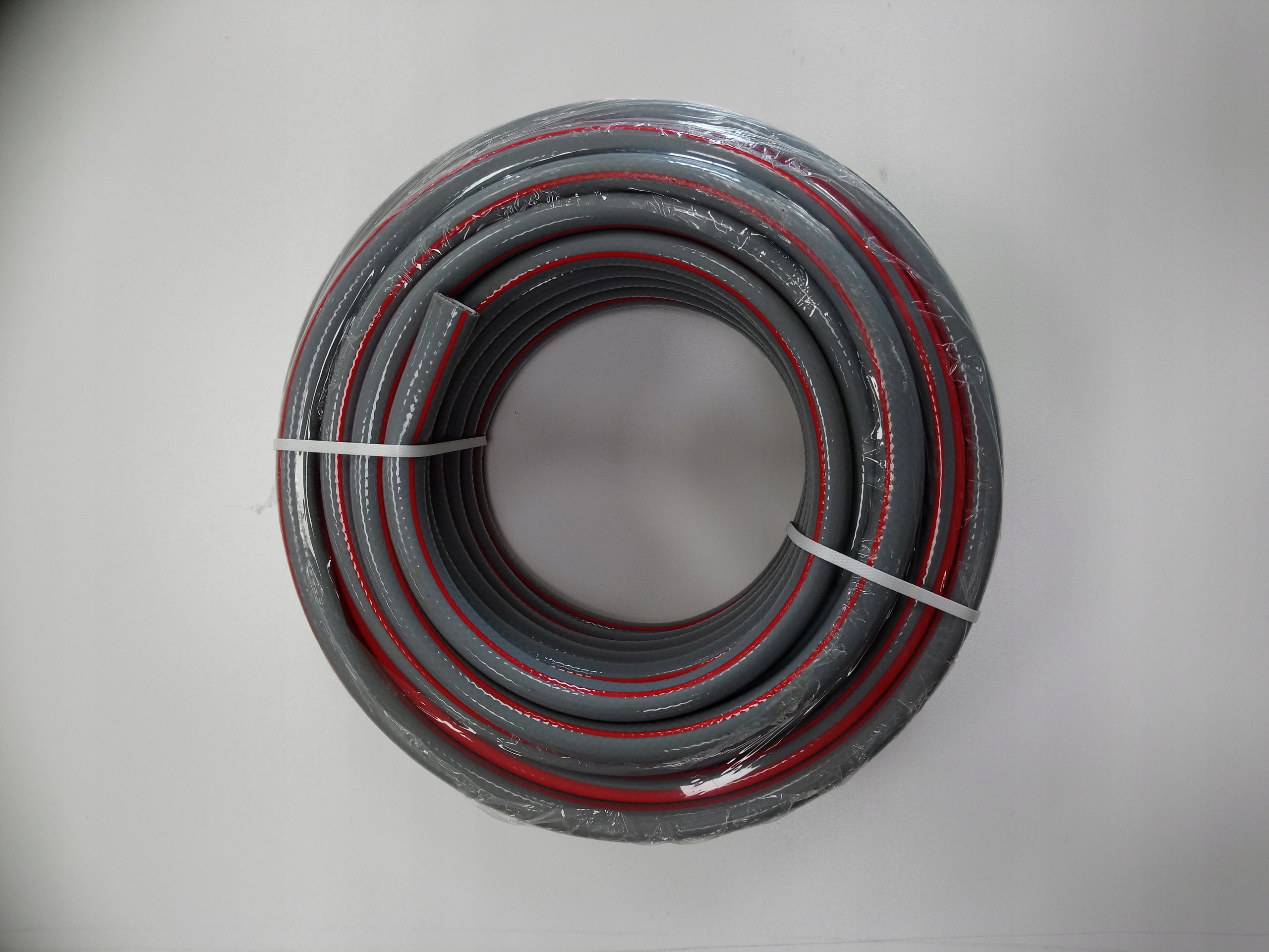 Wąż Ogrodowy PRO 4-Warstwowy Mrozoodporny Wytrzymały Zbrojony 1/2" 20m